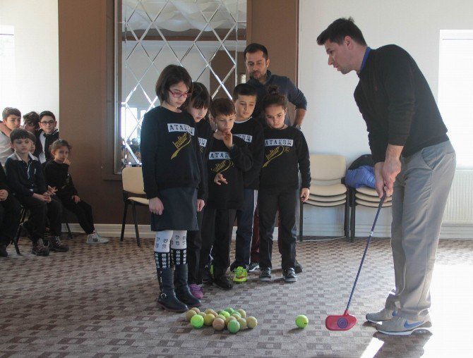 Minik Öğrencilere Golf Sporu Tanıtıldı