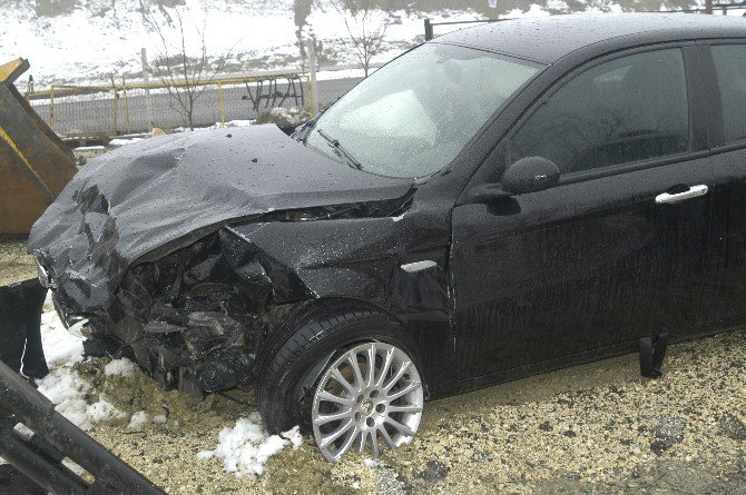 Tekirdağ’da Kontrolden Çıkan Araç Karşı Şeride Geçti: 3 Yaralı