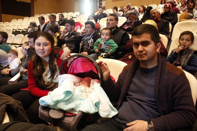 Antalya’da Suriyeli Ailelere Prematüre Bebek Eğitimi