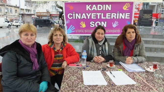 Burhaniye’de Kadınlar 600 İmza Topladı