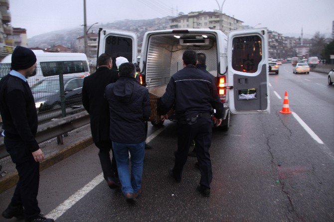 Yol Verme Kavgası İçin Aracından İndi Canından Oldu