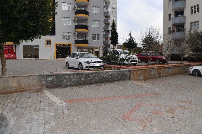 Başkan Çetin El Attı Sitenin Park Sorunu Çözüldü