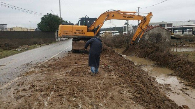 Yeni Otogar Çevresindeki Dere Islah Ediliyor