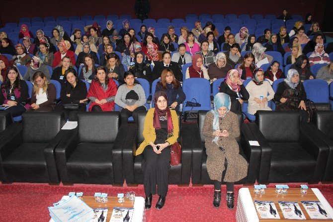 Elazığ’da ’Kadın Yasal Hakları Eğitimi’ Semineri Verildi