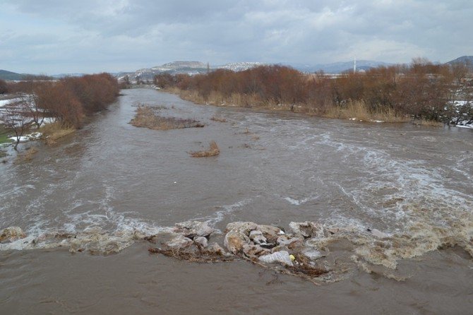 Simav Çayı Coştu