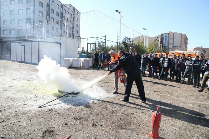 Polislere Yangın Söndürme Tatbikatı