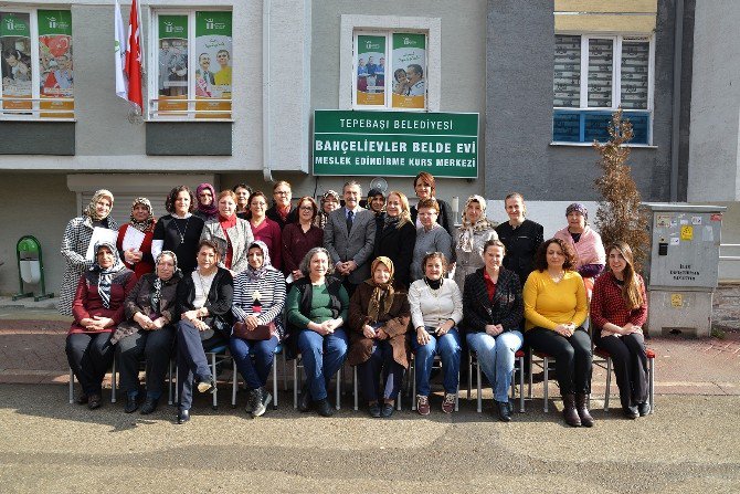 Başkan Ataç Belde Evi Kursiyerleriyle Buluştu