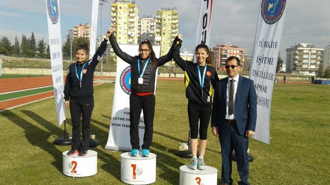 Adanalı İşitme Engelli Sporcular, Türkiye Şampiyonasından Başarı İle Döndü