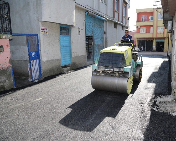 Yüreğir’de Asfalt Kaplama Ve Yama Çalışmaları Tam Gaz