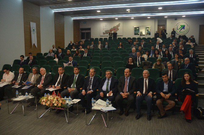 “Mevsimlik Gezici Tarımda Çocukların Yaşam Koşullarının İyileştirilmesi” Konferansı