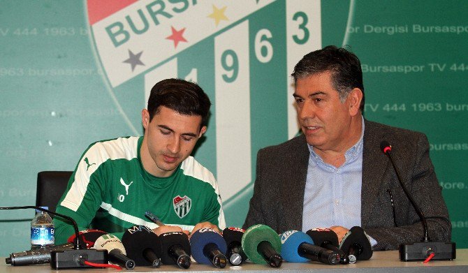 Stancu Bursaspor’a İmzayı Attı