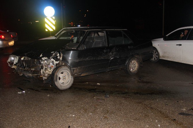 Çan Sanayi Köprüsü Kavşağında Kaza, 1 Yaralı