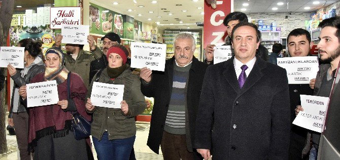 Chp’den Gümüşhane’de ‘Sessiz Ayakta Duruyorum’ Eylemi