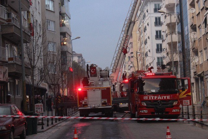 Müftülüğün Personel Binasında Korkutan Yangın