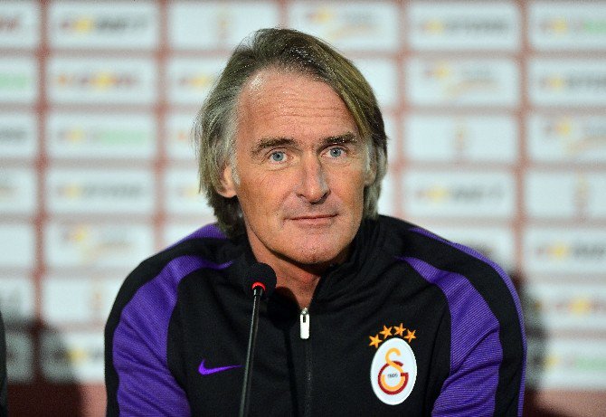 Jan Olde Riekerink: "Sakatların Durumu Ve Podolski’nin Gidip Gitmeyeceği Transferde Etkili Olacak"