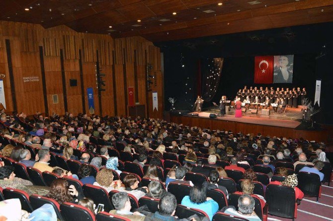 ’Gönülden Dile Şarkılar’ Konseri İlgi Gördü