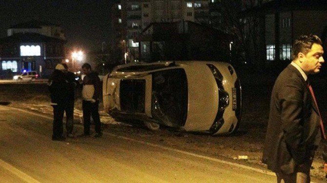Malatya’da İki Araç Kafa Kafaya Çarpıştı: 3 Yaralı
