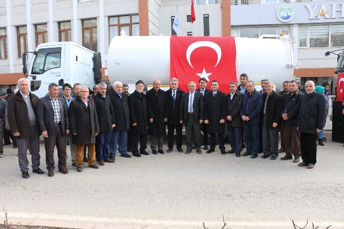 Yahyalı Belediyesi Yeni Araçlarını Tanıttı