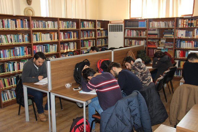 Aksaray’da 2016 Yılında 37 Bin 842 Kitap Okundu