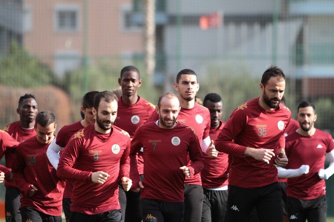 Aytemiz Alanyaspor Beşiktaş Maçı Hazırlıklarını Sürdürdü