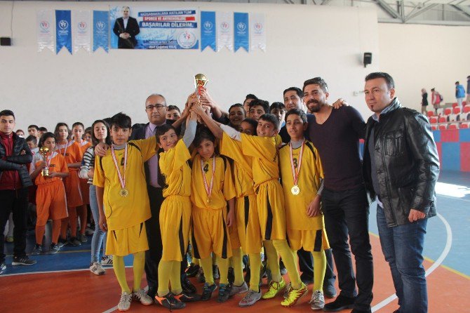 Yıldızlar Futsal Müsabakaları Sona Erdi