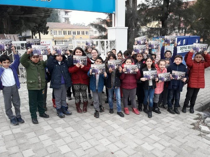 Büyükşehirden Öğrencilere Karne Hediyesi