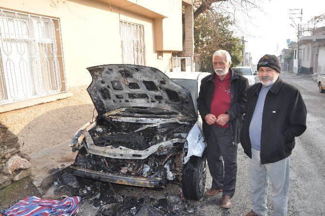 Hatay’da 10 Araç Kundaklandı