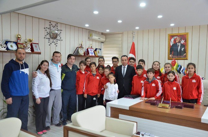 Bilecik Temsilcisi Masa Tenisi Ve Judo Takımları Analig’e Uğurlandı