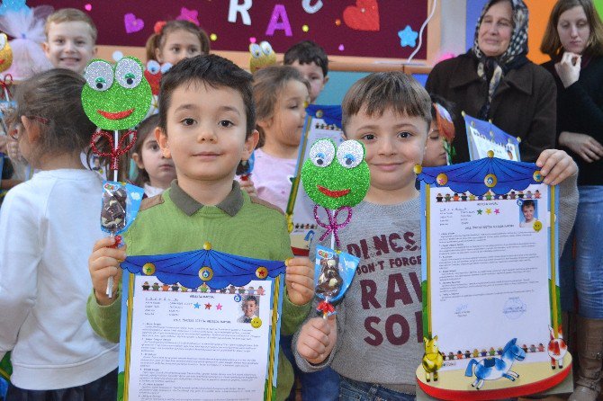 İlk Karne Almanın Mutluluğunu Yaşadılar