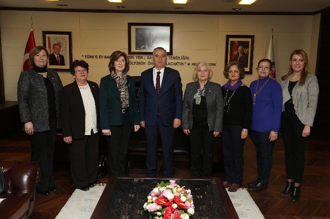 Kadın Hakları Derneği’nden Başkan Zolan’a Ziyaret