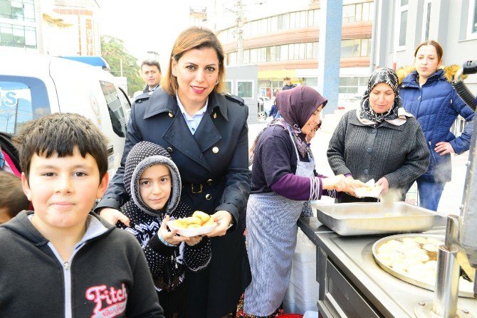 Kemalpaşa İlçe Emniyet Müdürlüğü Şehitlere Lokma Döktürdü