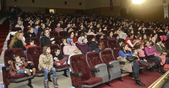 Çocuklara Tiyatro Oyunuyla Hayvan Sevgisi Anlatıldı