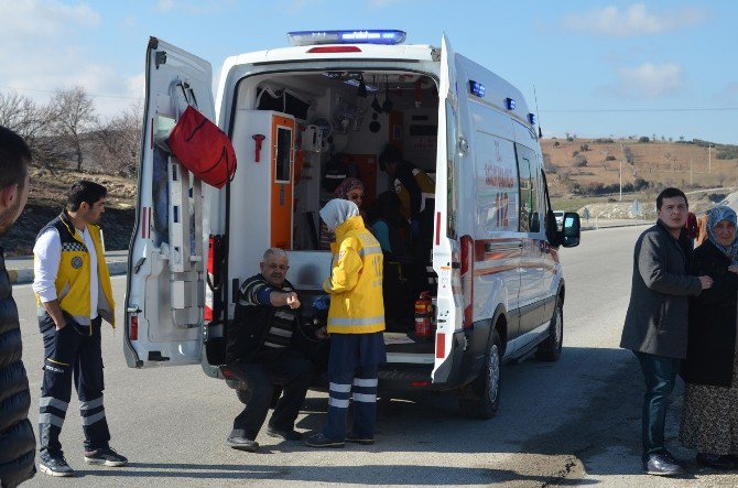 Takla Atan Araçtan Yara Almadan Kurtuldular