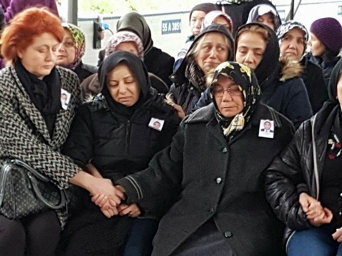 Kalp Krizinden Ölen Polis İçin Tören Düzenlendi