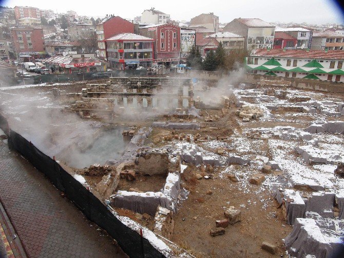 Yozgat’ta 2 Bin Yıllık Tarihi Roma Hamamı Görkemi İle Göz Kamaştırıyor