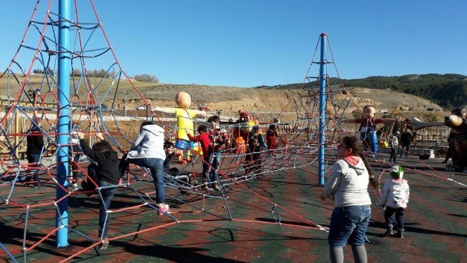 Adıyaman’da Yazdan Kalma Güneşli Hava Yaşanıyor