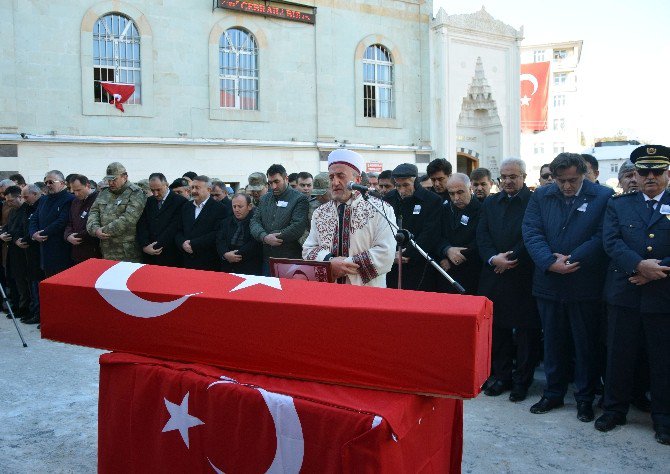 Fırat Kalkanı Şehidi Giresun’da Son Yolculuğuna Uğurlandı