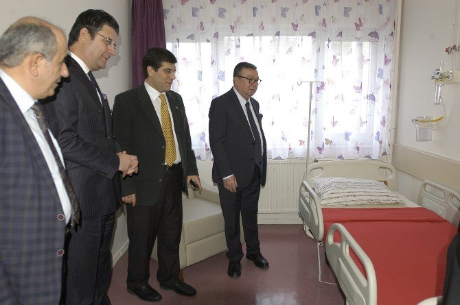 Harçlıklarıyla Çocuk Kliniğini Donattılar