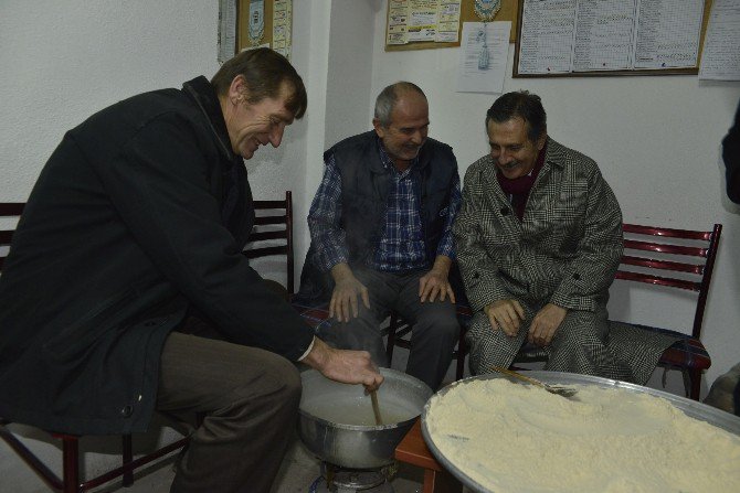 Başkan Ataç, Pişmaniye Çekti, Kırmanın Tadına Baktı