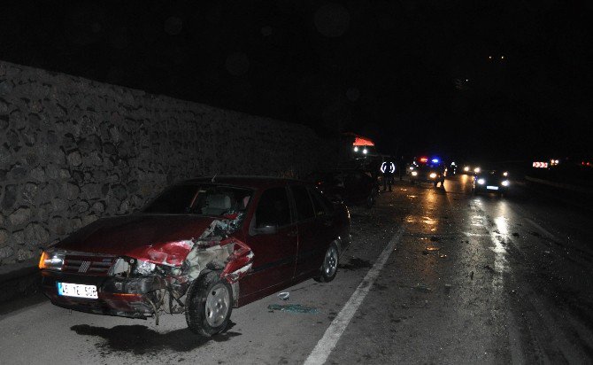 Sakarya’da Zincirleme Trafik Kazası: 8 Yaralı