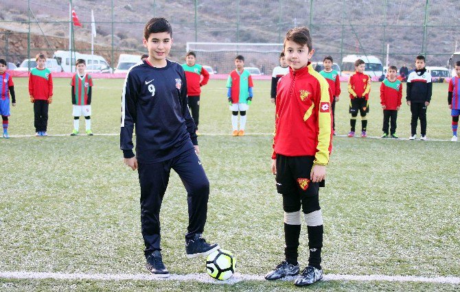 Şehit Fethi Sekin Futbol Turnuvası Başladı