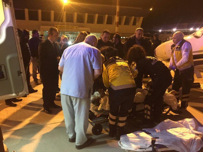 Umre’de Rahatsızlanan Denizlili Kadın Uçak Ambulansla Denizli’ye Getirildi