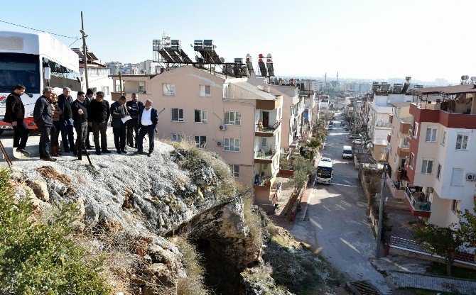 Barış Mahallesi’nin Doğu Ve Batısı Buluşuyor