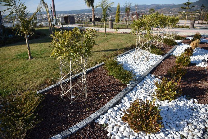 Alanya Konaklı Mahallesi’ne Yeni Çocuk Parkı