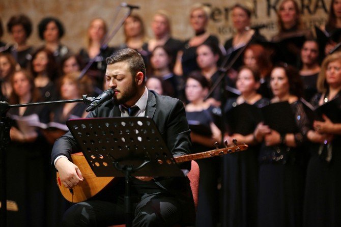 Yunus Emre, Karacaoğlan Ve Pir Sultan Abdal Deyişlerle Anıldı