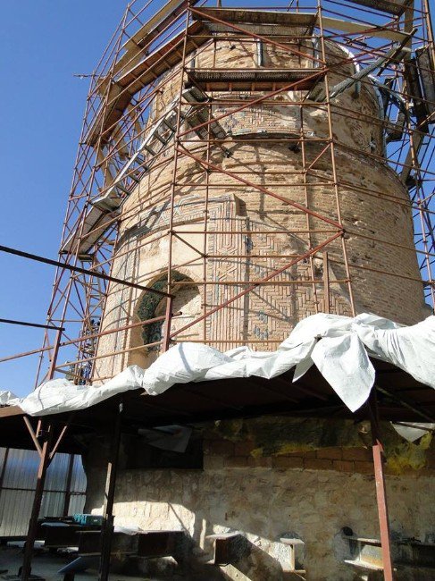 Hasankeyf’teki Zeynel Bey Türbesi Taşınıyor