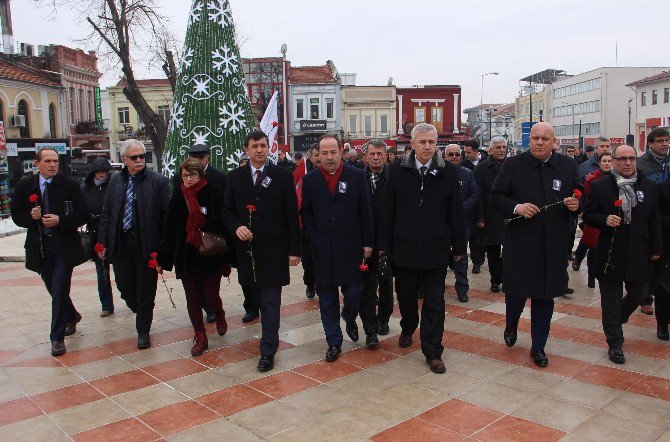 Gazeteci-yazar Mumcu, Edirne’de Anıldı