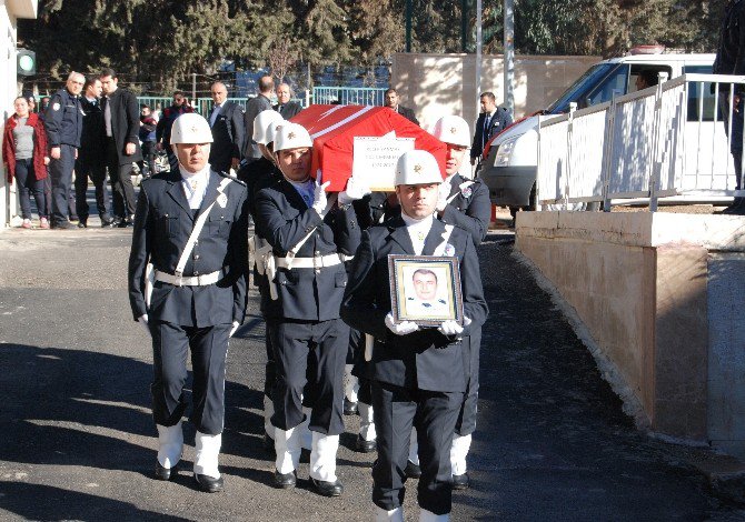 Kazada Hayatını Kaybeden Polis İçin Tören Düzenlendi