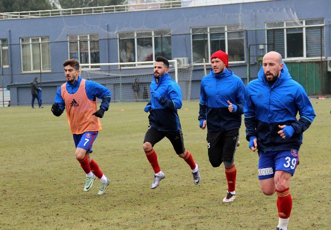 Kardemir Karabüskpor’da Çaykur Rizespor Hazırlıkları Başladı