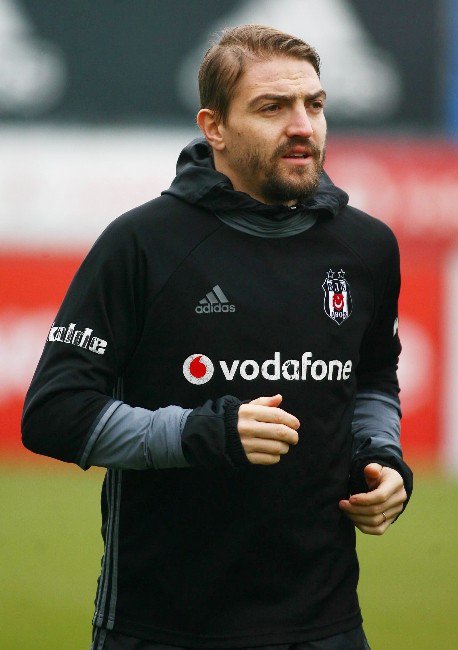 Beşiktaş’ta Caner Erkin Sevinci